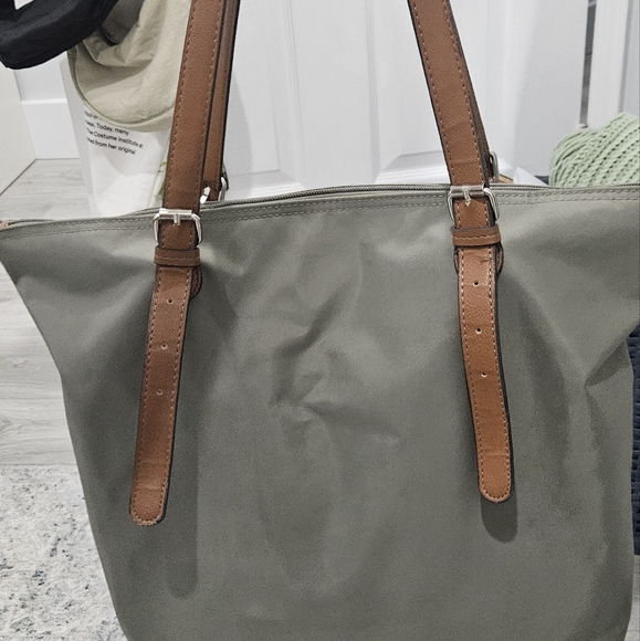 Roots Tote Bag - Picture 3 of 8